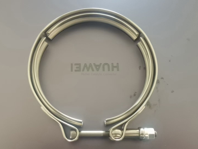 Clamp and graphite gasket used in the DPF filter